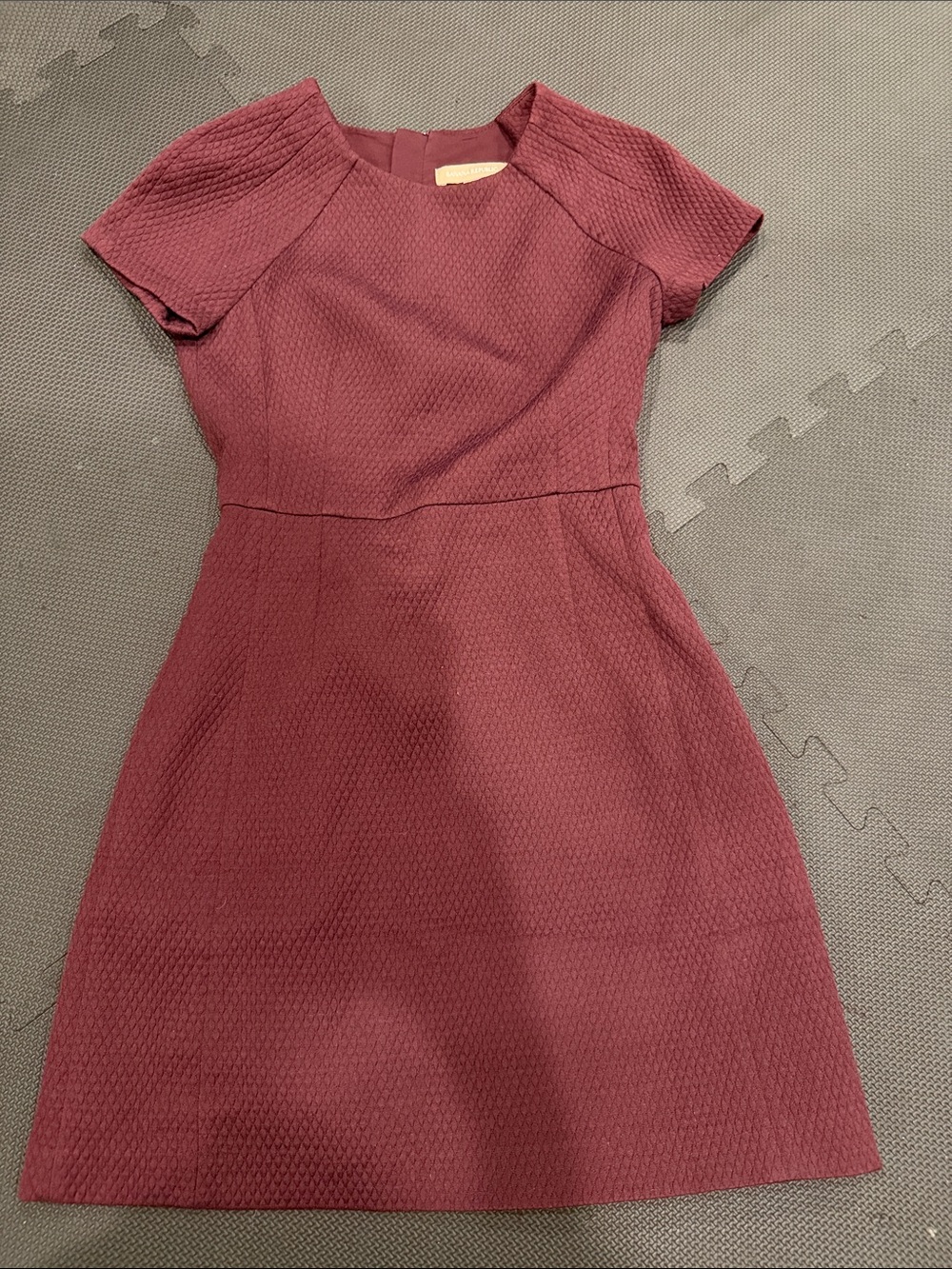 Banana Republic Petite Textured Burgundy sheath dress